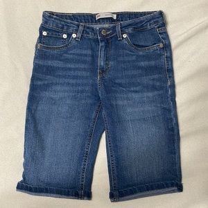Girls Levi Bermuda shorts. Size 14